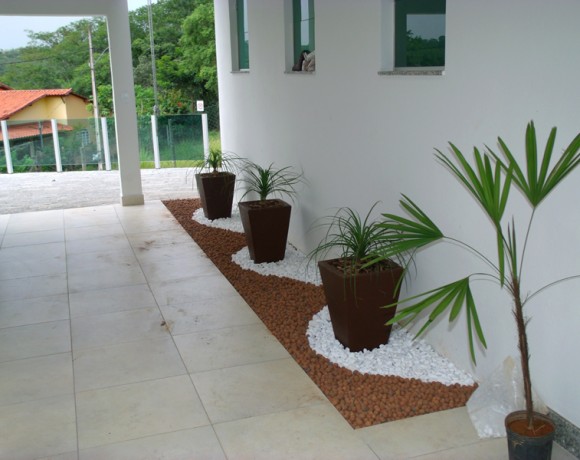 Casa 1 – Jardim lateral