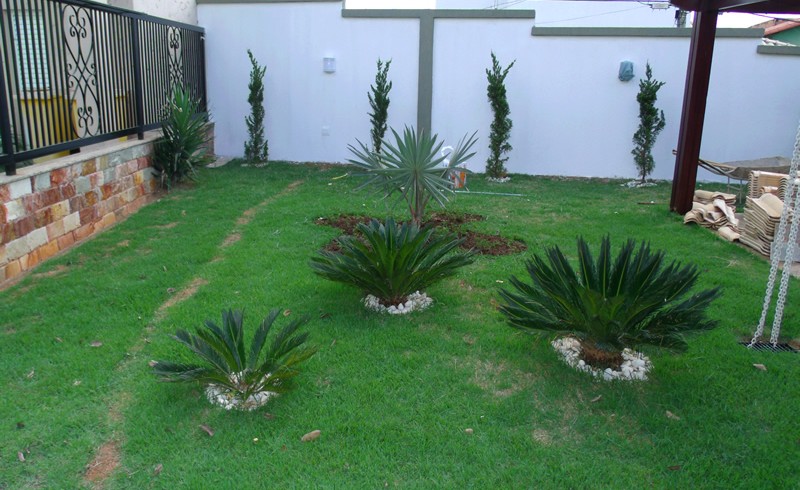 Casa 2 – Jardim lateral